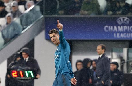 Juventus vs. Real Madrid: Ronaldo dkuje tribunm.