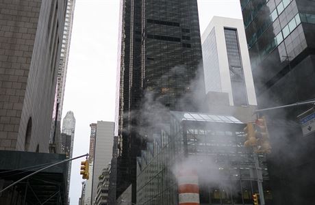 V New Yorku vypukl por. Plameny se podailo brzy uhasit.