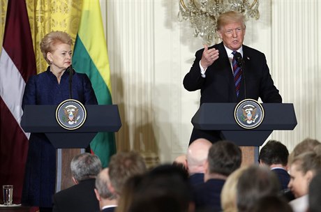Donald Trump a litevská prezidentka Dalia Grybauskaite na americko-pobaltské...