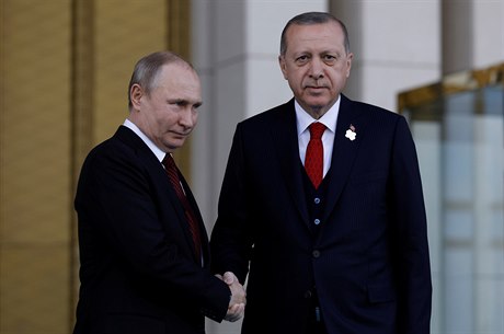 I přes společný postup zůstávají cíle Turecka a Ruska v Sýrii odlišné.