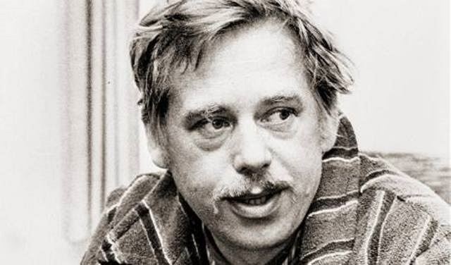 Jednou z klíových postav VONS byl také pozdjí prezidente Václav Havel (na...