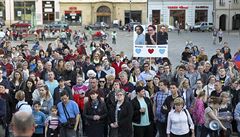 Na transparentech v Olomouci nechybly nápisy jako Nejsme tvoje firma, mnozí...