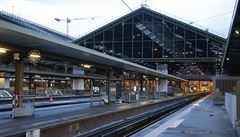 Prázdnéí nástupit nádraí Gare de Lyon v Paíi, kde pokrauje stávka...