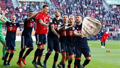 Fotbalisté Bayernu slaví estý titul v Bundeslize v ad.