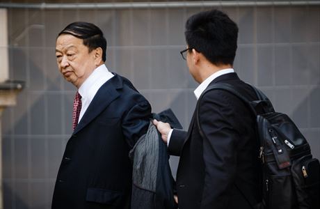 Předseda představenstva holdingu CITIC Group Čchang Čen-ming (vlevo).