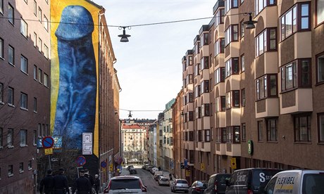 Obří penis na domě ve Stockholmu
