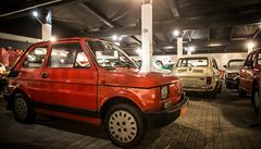 Maluch. Polskou produkci zastupuje Polski Fiat 126p. Rozdíl mezi tímto autem a...
