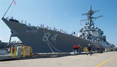 USS Bulkeley ped vyplutím na misi k Sýrii.