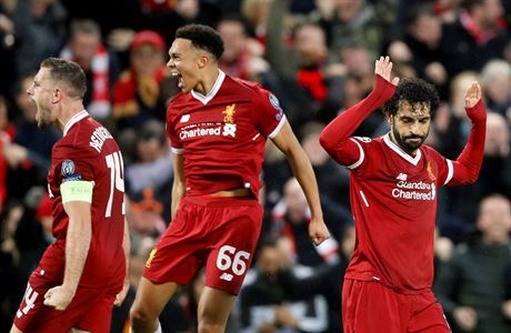 Semifinále Ligy mistr Liverpool vs. AS ím: domácí slaví, Salah se z úcty k...