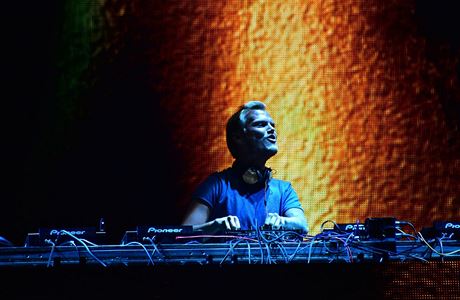 védský DJ Avicii, hvzda novodobé EDM hudby.