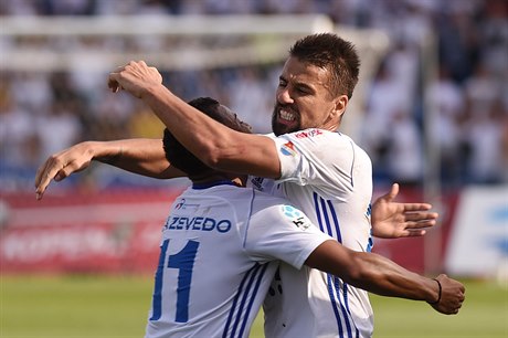 Baník Ostrava vs. Sparta. Zleva Dyjan Carlos De Azevedo a Milan Baro.