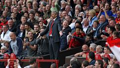 Francouzský manaer Arsenalu Arsene Wenger vykázaný do hledit.