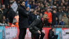 Francouzský manaer Arsenalu Arsene Wenger pi únorovém derby s Tottenhamem.