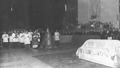 Pohební obady vykonal sám pape Pavel VI.