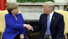 Nmecká kancléka Angela Markelová a americký prezident Donald Trump v Bílém...