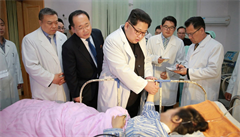 Kim ong-un neekan navtvil v nemocnici any zrann pi nehod autobusu