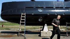 Konstruktér Peter Madsen s ponorkou UC3 Nautilus, na které ml zabít novináku...