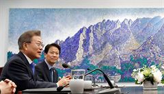 Severokorejský vdce a jihokorejský prezident od sebe sedli pesn 2018...