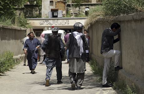 Pondln sebevraedn toky v Afghnistnu 30.4.2018, Kbul.