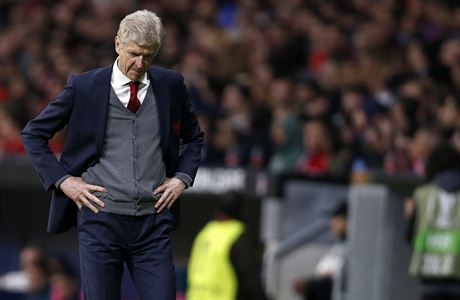 Arsene Wenger ukoní své psobení na lavice Arsenalu bez trofeje.