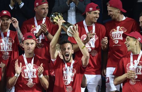 Fotbalist Slavie vyhrli domc pohr