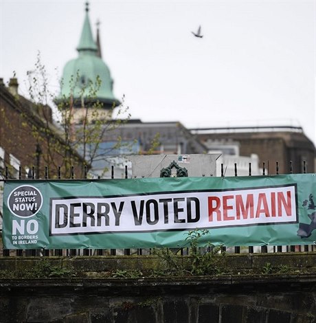 Pokud se po odchodu Británie z EU obnoví tvrdá hranice, Dublin na to...