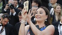 Na červeném koberci v Cannes bylo zakázáno pořizování autoportrétů selfies.