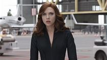 Scarlett Johanssonov jako Natasha Romanoff - ern vdova. Snmek Avengers.