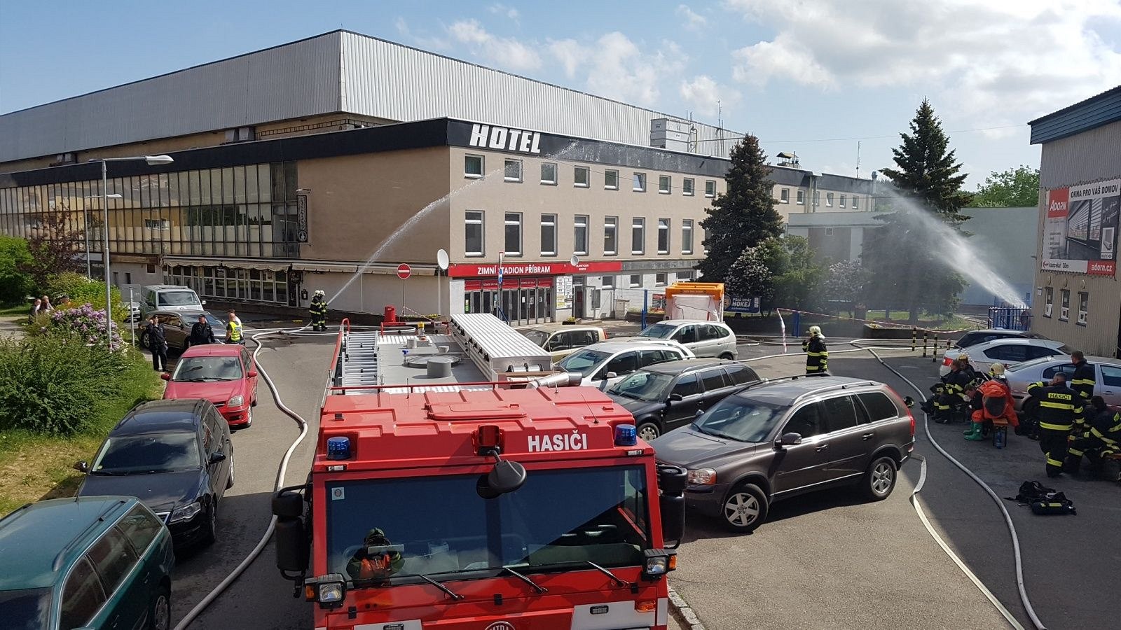 Na p�íbramském zimním stadionu kv�li poru�e unikl nebezpe�ný �pavek.