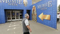 Nedaleko prvomájové akce KSM je i výstava Mumie svta.