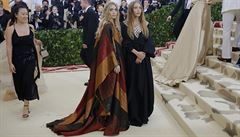 Ashley Olsen (vlevo) a Mary-Kate Olsen.
