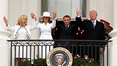 Macronovi dorazili do Bílého domu. Americký prezident a první dáma je pivítali...