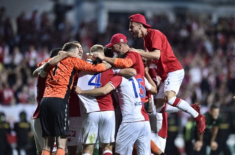 Finále českého fotbalového poháru MOL Cup: Slavia Praha - FK Jablonec. Hráči...