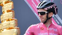 Brit Simon Yates v průběhu Giro d’Italia 2018.