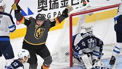 NHL: Nosek poprvé v play off skóroval, Vegas je krok od finále
