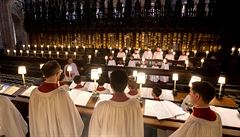 Chlapecký sbor bude zpívat během obřadu v kapli svatého Jiří.