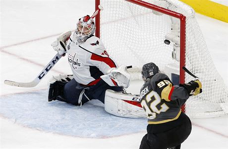 NHL: Nosek rozhodl o výhe Vegas v úvodním finále nad Washingtonem 6:4