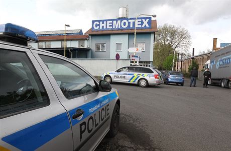 Fenol unikl z arelu firmy Chemotex v Dn - Boleticch (26. dubna 2018).