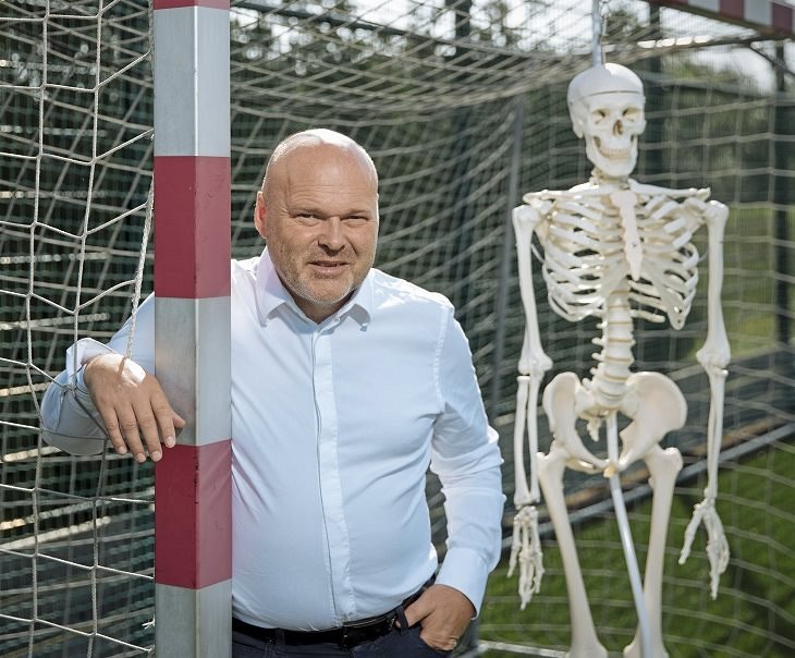 Renomovaný fyzioterapeut Pavel Kolá�