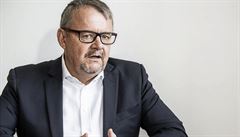 Ministr dopravy Ťok chce vyměnit vedení Českých drah