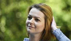 Pod�kovala nemocni�nímu personálu a lidem, kte�í jí a jejímu otci v den útoku...