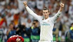 Gareth Bale z Realu Madrid slaví vítzství ve finále Ligy mistr.