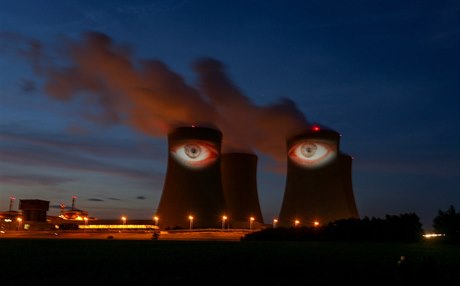 Lidské oi na jaderné elektrárn Temelín.