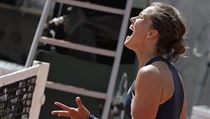 Barbora Strcov se vztek v osmifinle French Open.