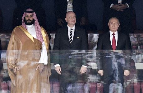 Saúdskoarabský korunní princ Mohammed bin Salman, prezident FIFA Gianni...