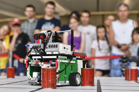 Roboti ze vech kout svta soutili v praském Kongresovém centru v deseti...