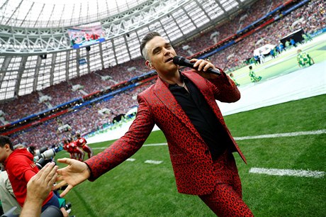Robbie Williams během slavnostního zahájení fotbalového MS.