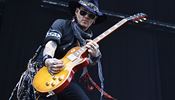 Americk� herec Johnny Depp jako p�edskokan Ozzyho Osbournea v pra�sk�ch...
