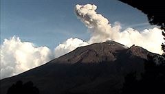 Probouz se Popocatpetl? Na povrchu sopky byly zpozorovny erupce i niky emis