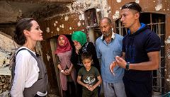 Hereka se setkala s místními obyvateli. Vyzvala k podpoe obnovy Mosulu.